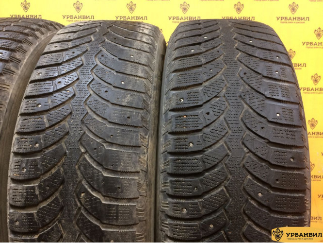 Bridgestone Blizzak Spike-01 225/65 R17 106T