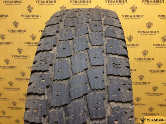 Hankook Zovac HP W401 215/75 R16C 113/111P