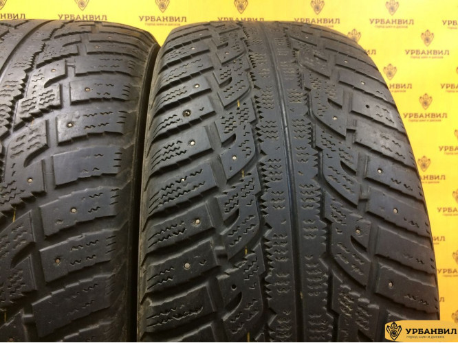 Kumho I'Zen RV Stud KC16 235/65 R17 108Q