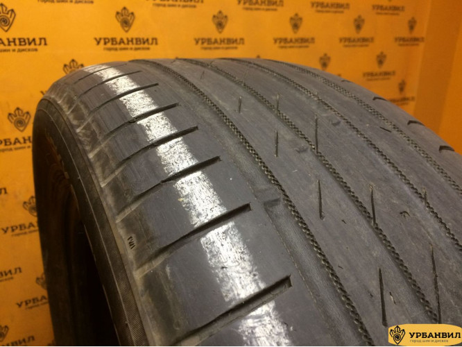 Nokian Tyres Hakka Black 235/55 R17