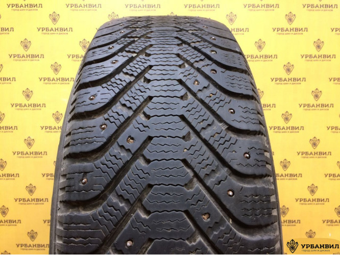 Goodyear UltraGrip 500 235/65 R17 108T