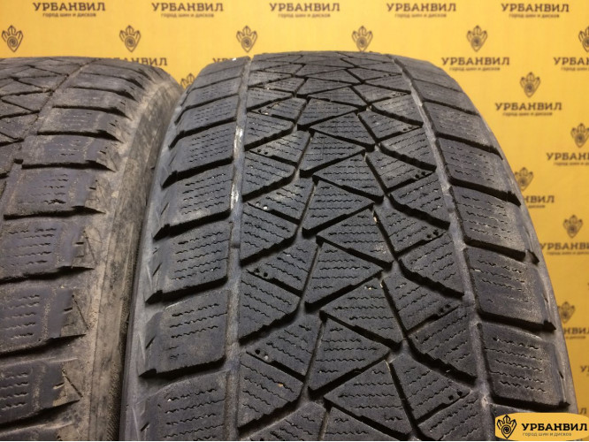 Bridgestone Blizzak DM-V2 225/55 R18 98T