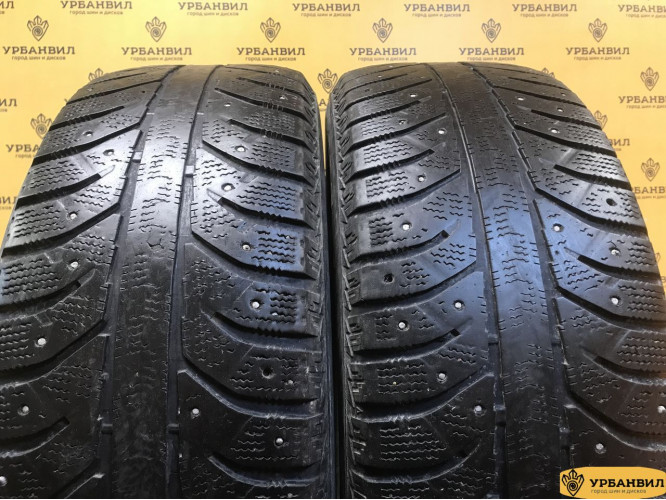 Bridgestone Ice Cruiser 7000 215/60 R17 96H