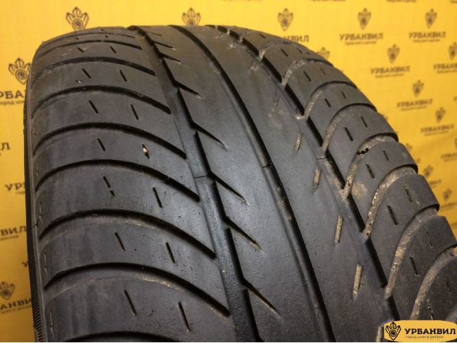 Fulda Carat Extremo 235/45 R17 94Y