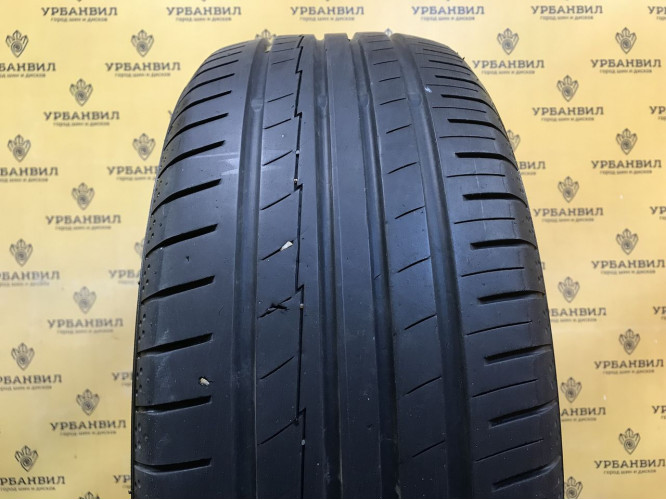 Yokohama BluEarth AE50 SUV 215/55 R16 97w